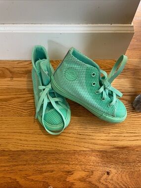 Converse Kids High-Top Sneakers in Mint Green